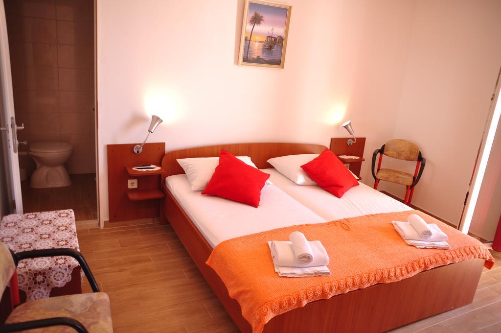 Guest House Stefica Хвар Экстерьер фото